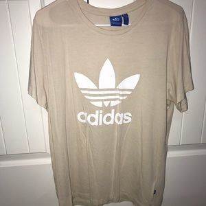 Adidas t-shirt